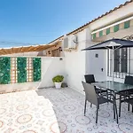 Sunny Torretta House *