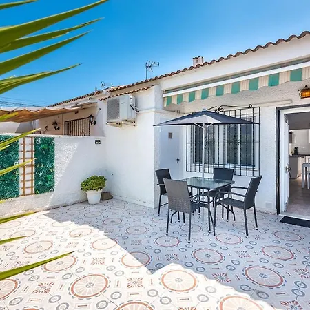 Sunny Torretta House 公寓 托雷维耶哈